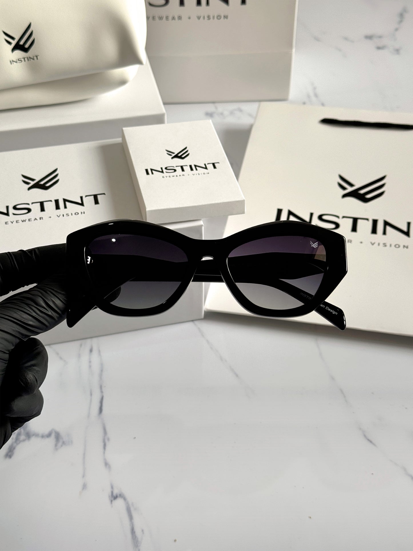 CAPRI Premium Unisex – Acetato Lucidato, Protezione UV, Qualità Garantita