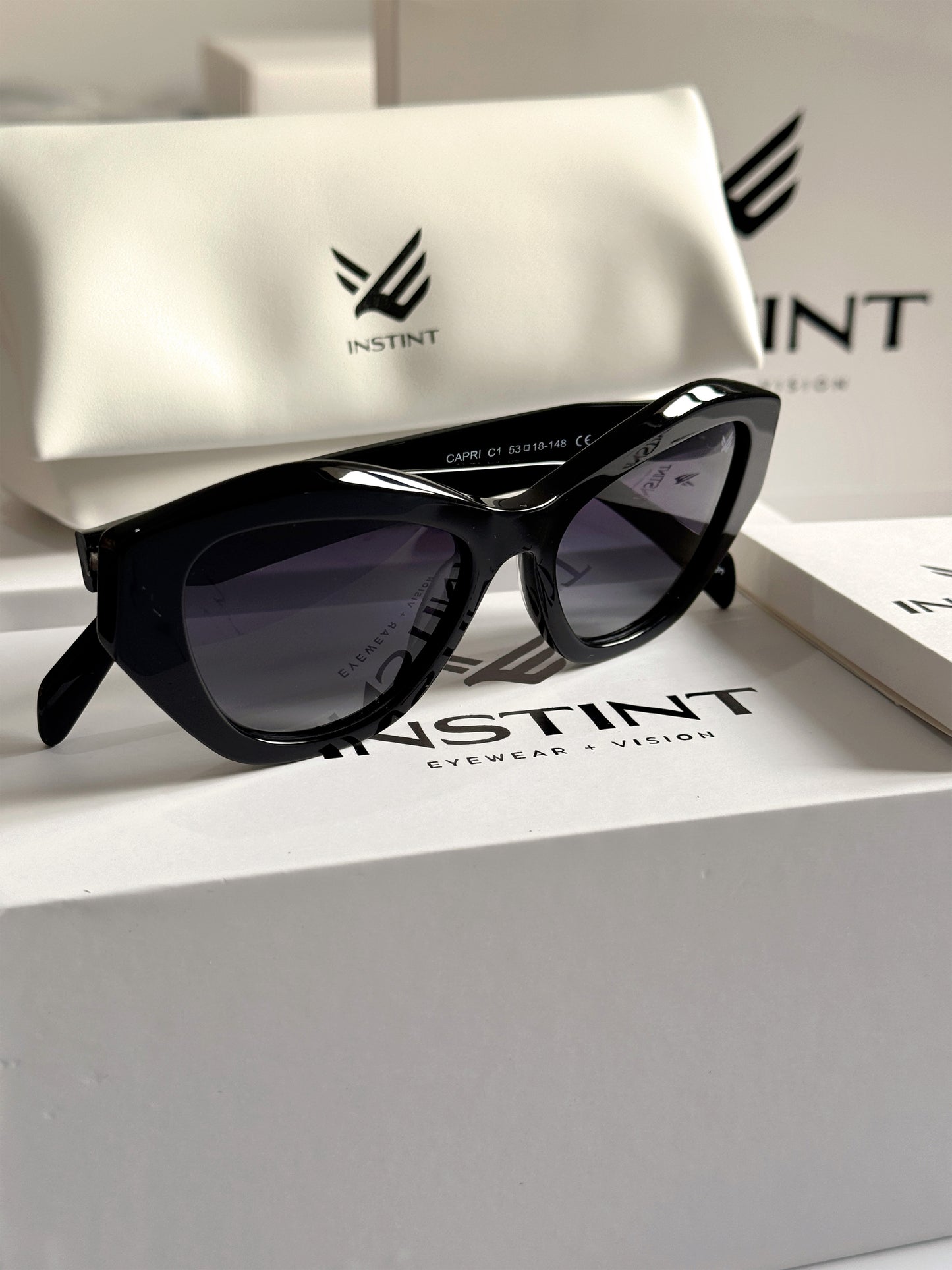 CAPRI Premium Unisex – Acetato Lucidato, Protezione UV, Qualità Garantita