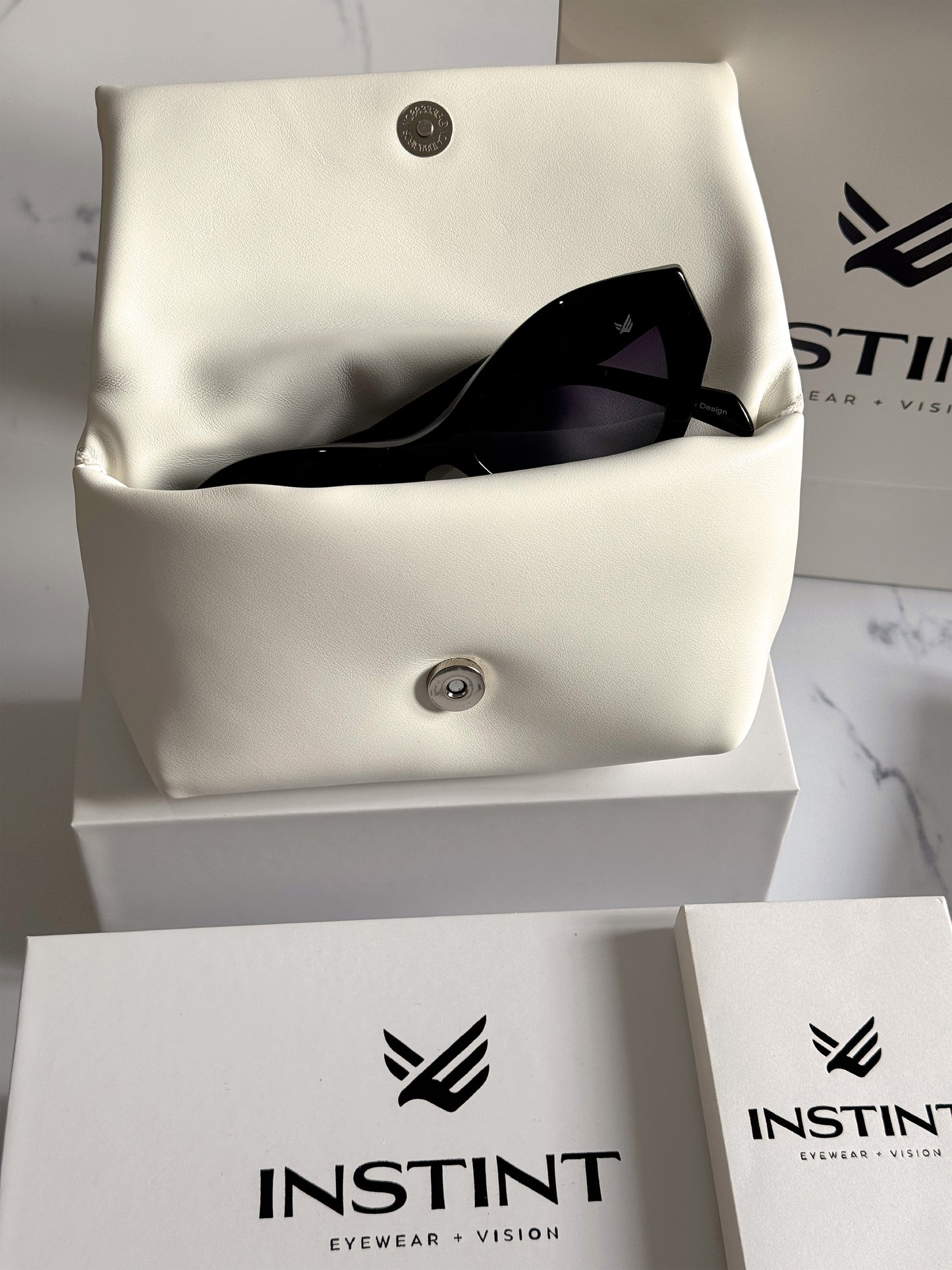 CAPRI Premium Unisex – Acetato Lucidato, Protezione UV, Qualità Garantita