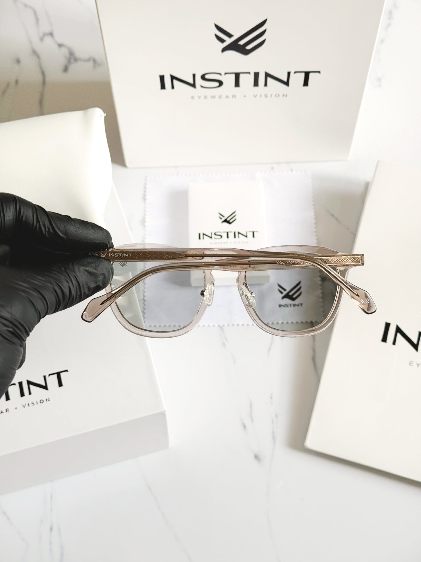 MALTA Grigio — vista frontale con lenti polarizzate UV400
