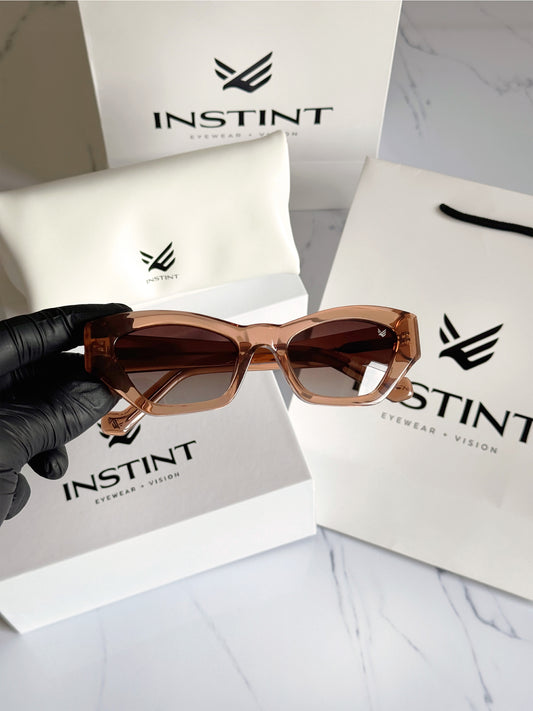 SIENA Marrone — vista frontale con lenti polarizzate UV400
